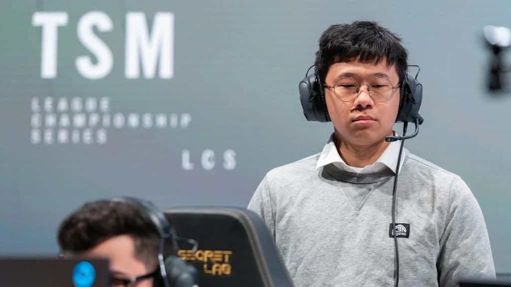 Peter Zhang coaching TSM in LCS