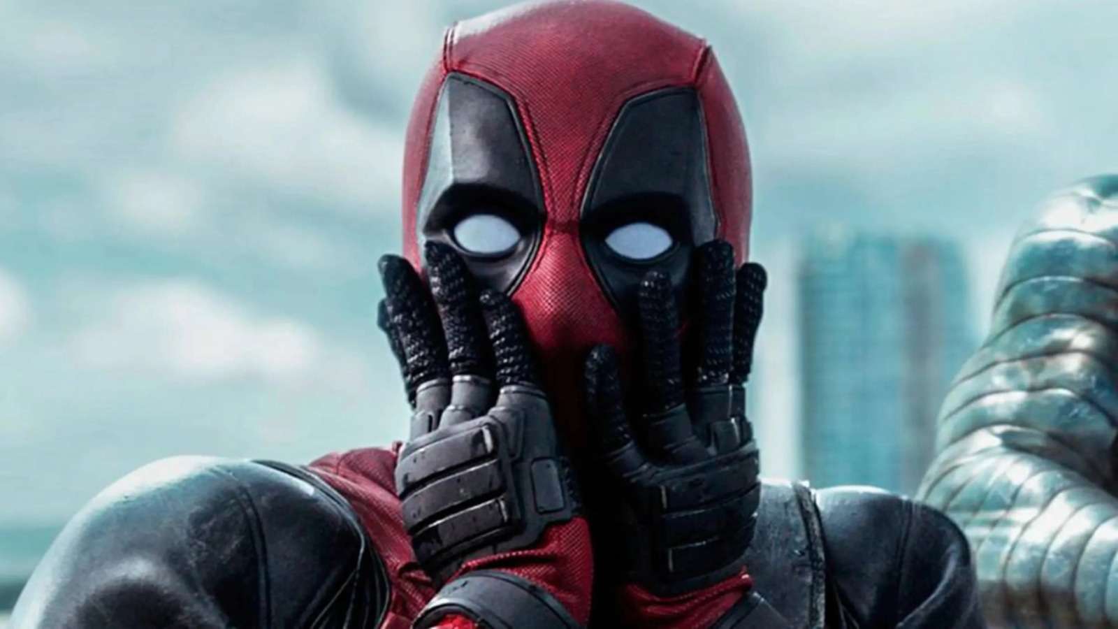 Deadpool con expresión de sorpresa, escena de la primera película